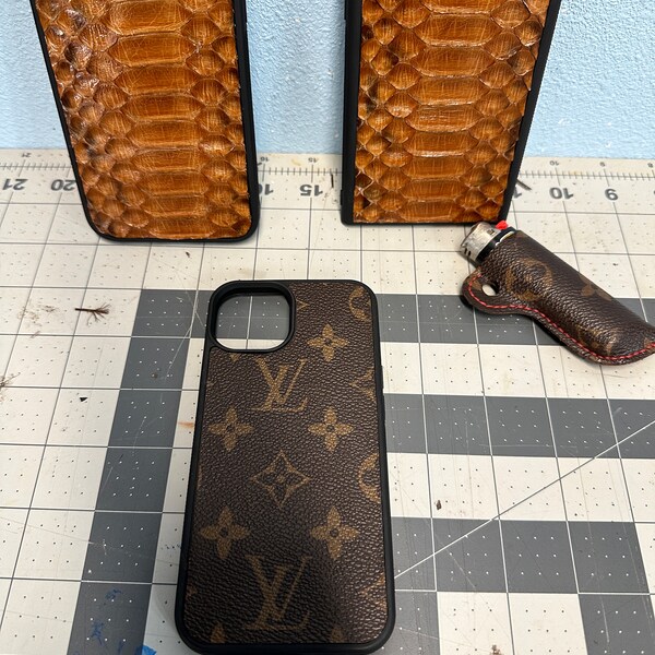 Real  Exotic  hide’s for  phone cases. Various phone models available upon request.