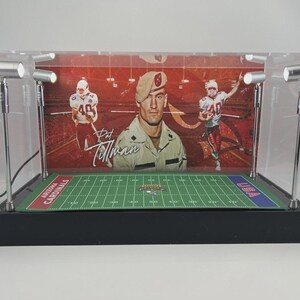 Vitrine personalizada do Arizona Cardinals para 2 a 3 cards ou 2 mini capacetes com luzes de LED.