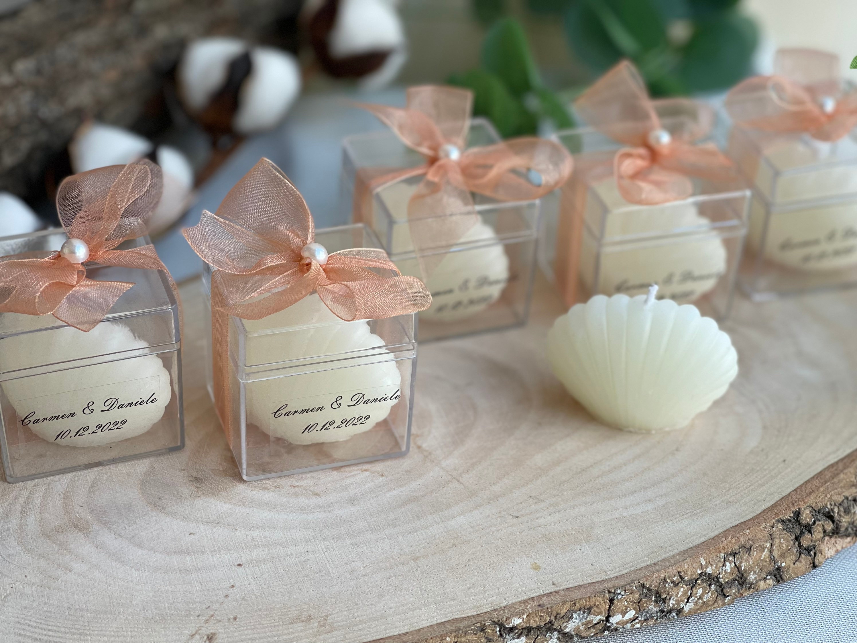 Wedding party 2024 favors candles