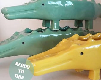 Large Crocodile Planter, Alligator Ceramic Flower Pot, Quirky Animal Succulent Holder, Unique Whimsical Pottery Art Gift