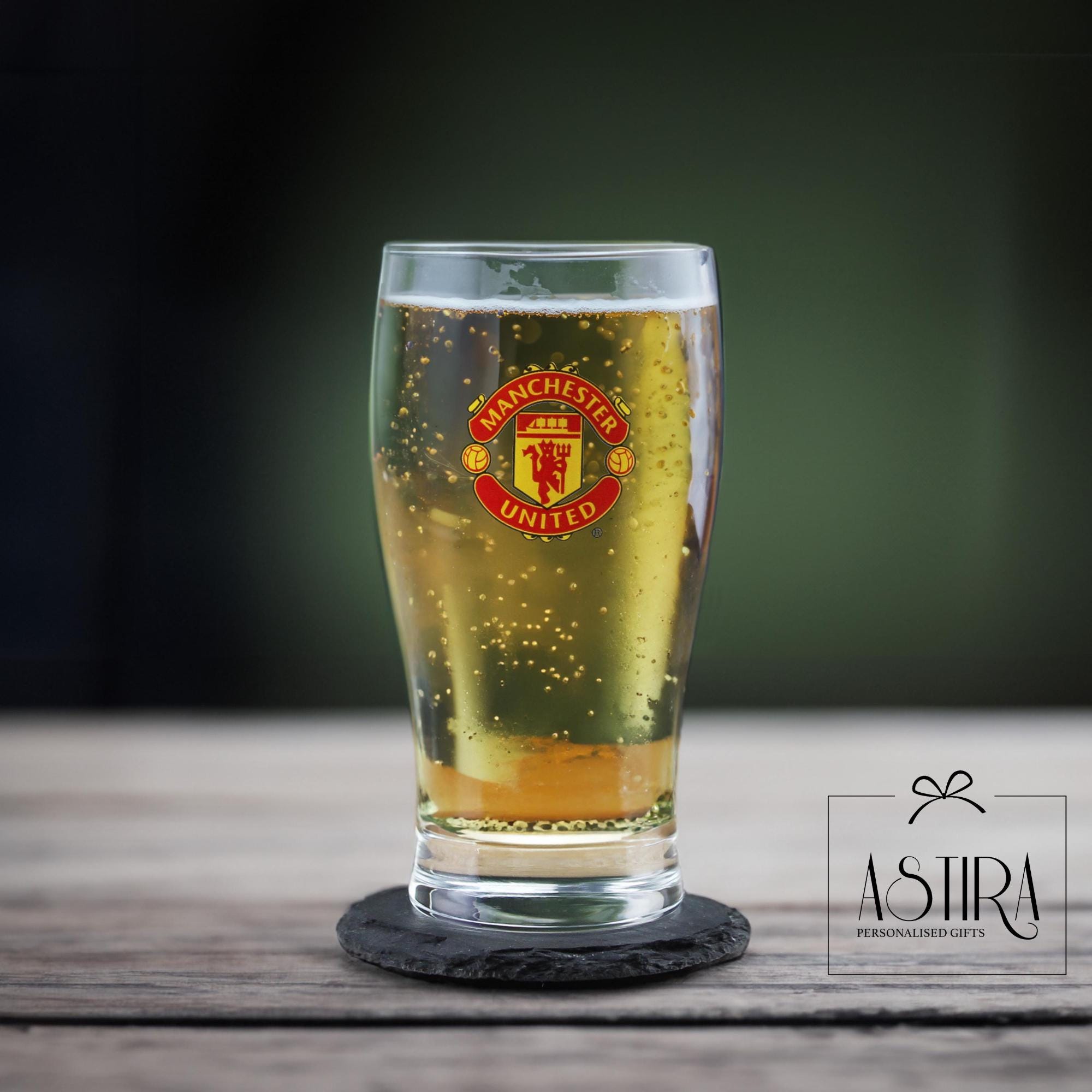 マンチェスター・ユナイテッド パイントグラス 旧ロゴは希少 Man utd pint glass - Etsy 日本