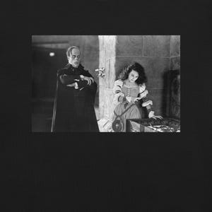 The Phantom of the Opera (1925) - Lon Chaney Looming Vintage Movie Image Unisex Cotton T-shirt