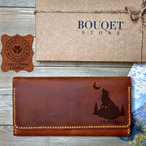 Wild Wolf Wallet, Personalized Women Wallet, Engraved Name Wallet, Leather Women Wallet, Mother Wallet, Gifts for Mom, Christmas Gifts