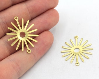 25x29mm Brass Sun Charm, Tiny Sun Pendat, Celestial Charm, Sun Connector Charm, Earring Pendant, Earring Finding, Brass Findings, RW374