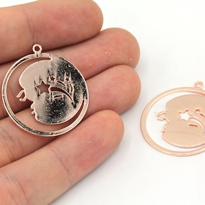 28x30mm Rose Gold Plated Moon Face Charm, Celestial Pendant, Laser Moon Charm, Pendiente Colgante, Laser Cut Charm, Rose Plated Findings, BM4x8