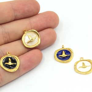 15x17mm 24k Shiny Gold Enamel Bird Charm, Bird Medallion Charm, Gold Bird Charm, Animal Charm, Flying Charms, Gold Plated Findings, GD116