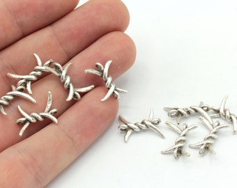 13x16mm Silver Plated Barbed Wire Charm, Barbed Wire Connector, Barbed Wire Bracelet, Bracelet Charm, Silver Plated Findings, SA047