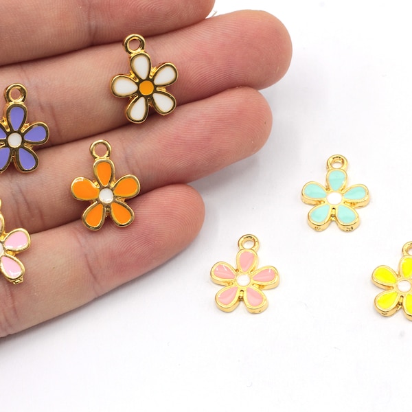 13x17mm 24k Shiny Gold Enamel Daisy Charm, Tiny Daisy Charm, Flower Charm, Daisy Bracelet Charm, Necklace Charm, Gold Plated Findings, GD772