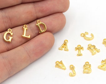 6x10mm 24k lucido oro placcato fascino lettera, fascino mini lettera, perlina lettera d'oro, fascino iniziale, braccialetto lettera, accessori placcati oro, GD1153