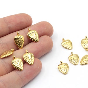 9x15mm 24k Shiny Gold Plated Strawberry Charm, Tiny Strawberry Pendant, Gold Fruit Charm, Bracelet Charm, Gold Plated Findings, GLD711