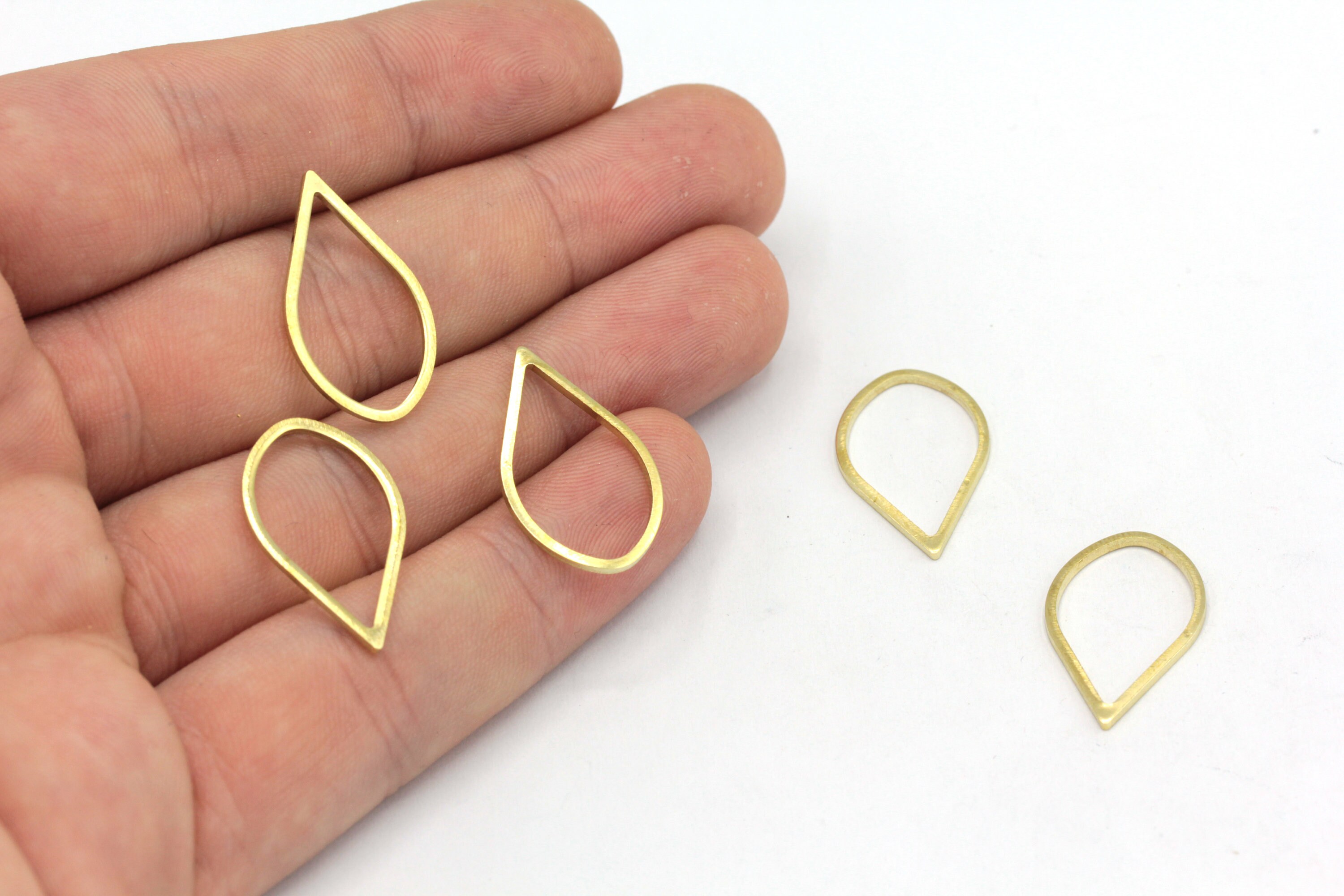 14x23mm Raw Brass Drop Charm, Drop Ring, Drop Connector Charm, Drop Link Charm, Earring Pendant, Earring Findings, Brass Findings, BM436
