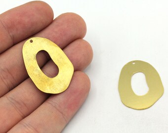 21x30mm Raw Brass Oval Charm, Geometric Charm, Brass Oval Earring Charms, Earring Pendant, Earring Findings, Brass Findings, MJ380