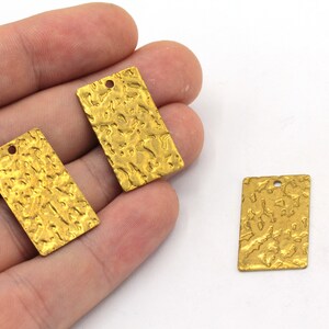 15x25mm Raw Brass Textured Rectangle Charm, Stamping Tag, Rectangle Tag, Geometric Charm, Earring Charms, Brass Findings, BM095