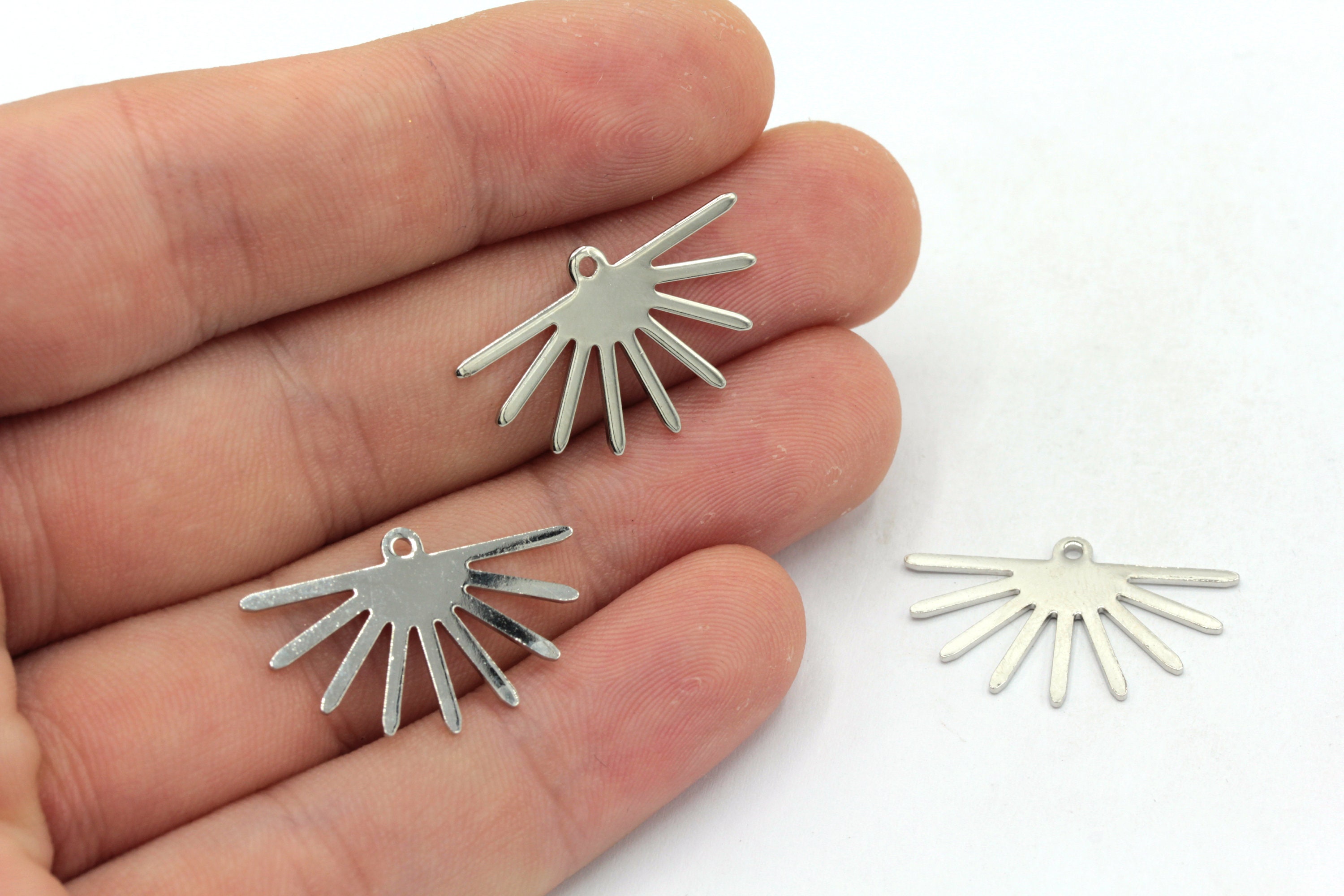アクセサリー nico R015 + R105 + R065 Amazon | N-K PULABO 虹不規則な水晶石のネックレス、自然な不