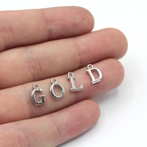 Amuleto de letra banhado a ródio 6x10mm, mini amuleto de letra, conta de letra de ródio, pingente inicial, pulseira de carta, achados banhados a ródio, GD1153