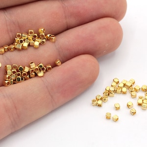 50 Pcs 2mm 24k Shiny Gold Cube Beads, Cube Spacer Beads, Geometric Beads, Bracelet Connector, Bracelet Charm, Gold Plated Findings, GD300