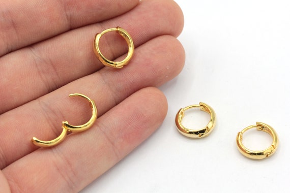 Buy 13mm 24k Shiny Gold Plated Leverback Earring Clasps, Round Leverback  Earring, Leverback Ear Wire, Hoop Earrings, Gold Plated Findings, Eg1x4  Online in India 