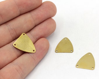 16x18mm Raw Brass Triangle Charm, Stamping Tag, Tiny Triangle Charm, Drop Charm, Earring Pendant, Earring Finding, Brass Findings, RW213