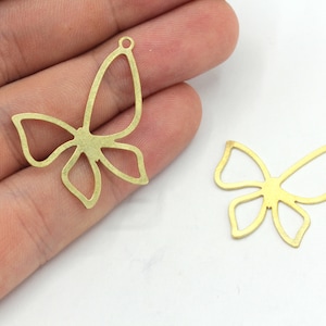 27x30mm Brass Butterfly Charm, Animal Charm, Laser Butterfly, Earring Connector, Earring Pendant, Earring Findings, Brass Findings, MJ384