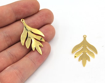 22x36mm Gold Leaf Charm, Leaves Pendant, Leaf Charm, Flower Charm, Earring Pendant, Earring Finding, Gold Findings, RGW160