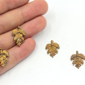 13 x 18 mm mässingsberlock med platanblad, mässingsbladshänge, lövberlock, liten lövberlock, mässingsberlock, örhängen, mässingsdetaljer, GD190