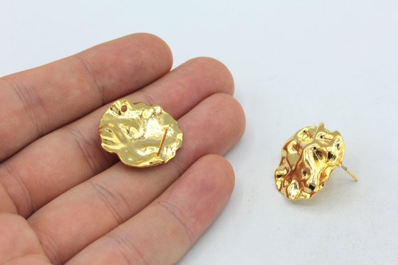 22mm 24k Shiny Gold Plated Hammered Round Earring Post with Loop, Gold  Circle Stud Earrings Gold Stud Earrings, Gold Plated Findings, MJ406