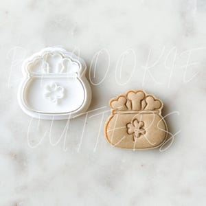 Pot of Gold Cookie Cutter: St. Patrick's Day Fondant Cutter