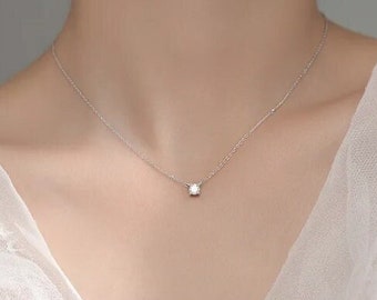 Collier pendentif solitaire en argent 925, collier chaîne simple, cadeau d'anniversaire de Noël pour la Saint-Valentin pour elle, cadeau diamant CZ en argent 925 pour elle