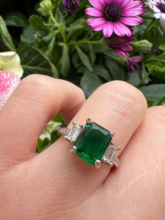 Green King Ring 2544: buy online in NYC. Best price at TRAXNYC.
