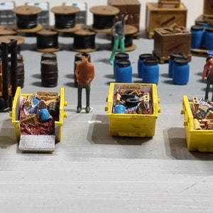 Skips Set of Four with Waste Inserts OO Gauge 1:76 Scale Model Scenery