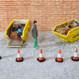Road Cones set of 12 OO Gauge 1:76 Scale Model Scenery Railway