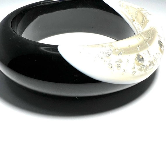 Vintage Black and White Lucite Bangle with Silver… - image 6