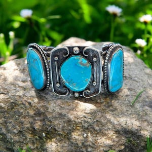 Brazalete de plata de ley con turquesa navajo, década de 1970
