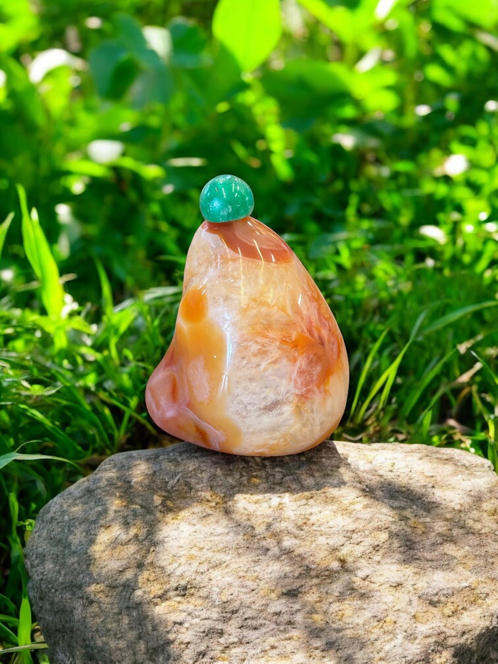 Carnelian Agate Pebble Snuff Bottle