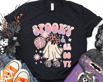 Spooky & Groovy Halloween T-shirt, süßes Geist Skating Shirt, Spooky Halloween Shirts, Spooky Vibes, Halloween Ghost Shirt, Spooky Season