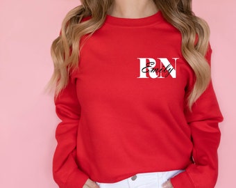 Personalisiertes RN Nurse Sweatshirt, benutzerdefinierte Krankenschwester Pullover, Nurse Life Hoodie, Geschenk für RN Nurse, Custom Registered Nurse Hoodie, Nurse Sweater