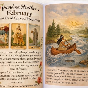 K&ouml;nnte beinhalten: Ein offenes Buch mit einem Tarotkarten-Spread und einer Fluss-Szene-Illustration. Die Tarotkarten zeigen Die Liebenden, St&auml;rke und Der Eremit. Die Flussszene zeigt eine Person in einem Kanu auf einem Fluss mit B&auml;umen und einer Sonne.