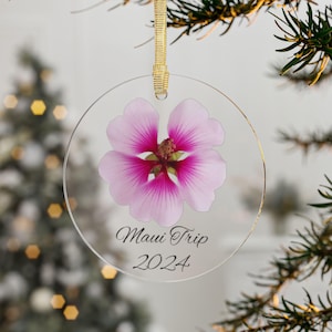 Personalized Pink Geranium Christmas Ornament for Geranium Lovers Custom Geranium Flower Ornament Acrylic Pink Geranium Family Trip Ornament