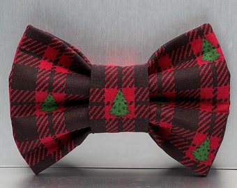 Dog Bow Tie. Christmas Dog Bow Tie, Holiday Dog Bow Tie, Cat Bow ties, Christmas Tree Dog Bow tie, Plaid Dog BowTie, gifts, Extra large bows