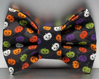 Halloween Dog Bow Tie. Mini pumpkin dog bow ties, XL dog bow ties, Halloween dog bow ties, Cat bow ties, Holiday dog bow ties, dog bandanas