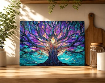 Può includere: Una stampa artistica da parete rettangolare che raffigura un albero stilizzato con rami scuri e intricati su uno sfondo vibrante ispirato alle vetrate colorate, con tonalità viola, blu e verde acqua e una luce calda dal centro del tronco.