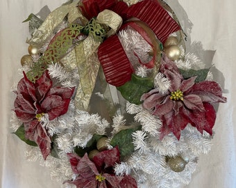 White Christmas wreath with red and gold