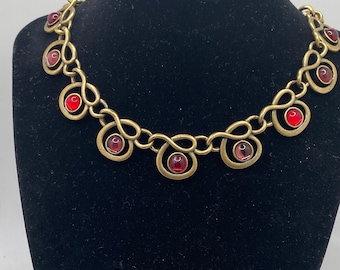 Ruby red and pink stone set on goldtone braided design choker