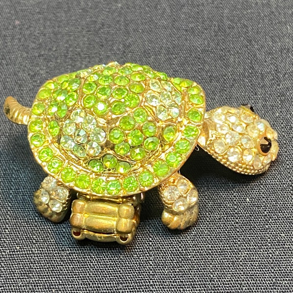 Novelty Articulated Turtle Ring!  Green and clear rhinestones, size 8 - adjustable band