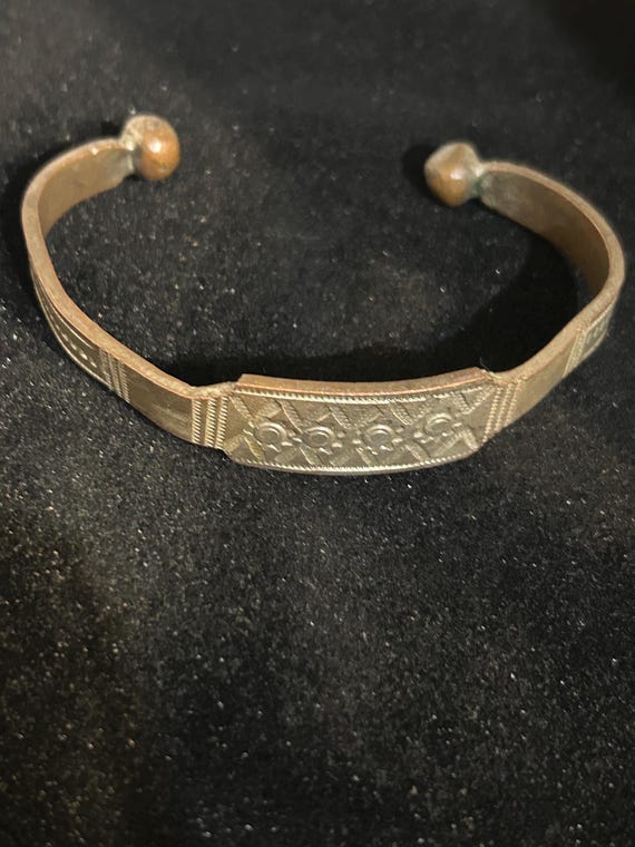 Native American/Southwest design, sun design, vintage cuff bracelet