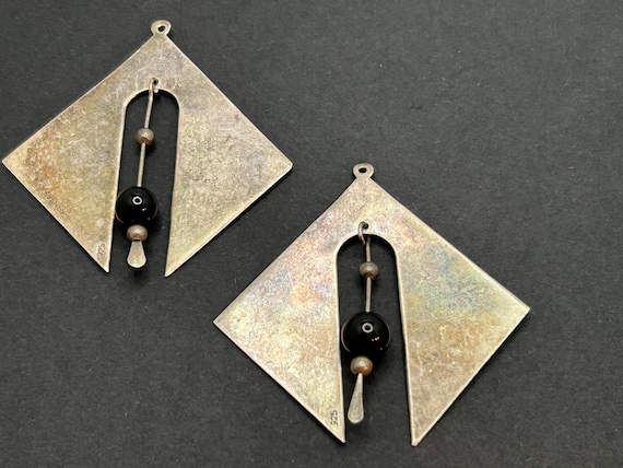 Geometric design within a design! .925 dangle ear… - image 1