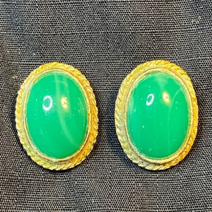 Oval, green stone, silver, made in Japan