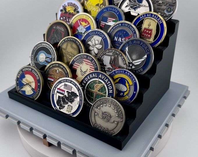 463L Single Pallet Challenge Coin Holder