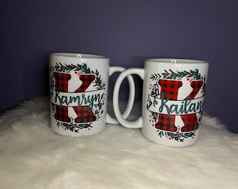 Taza de cacao de Navidad con monograma a cuadros de búfalo, taza personalizada, taza de café, regalo de monograma, taza de monograma, regalo personalizado