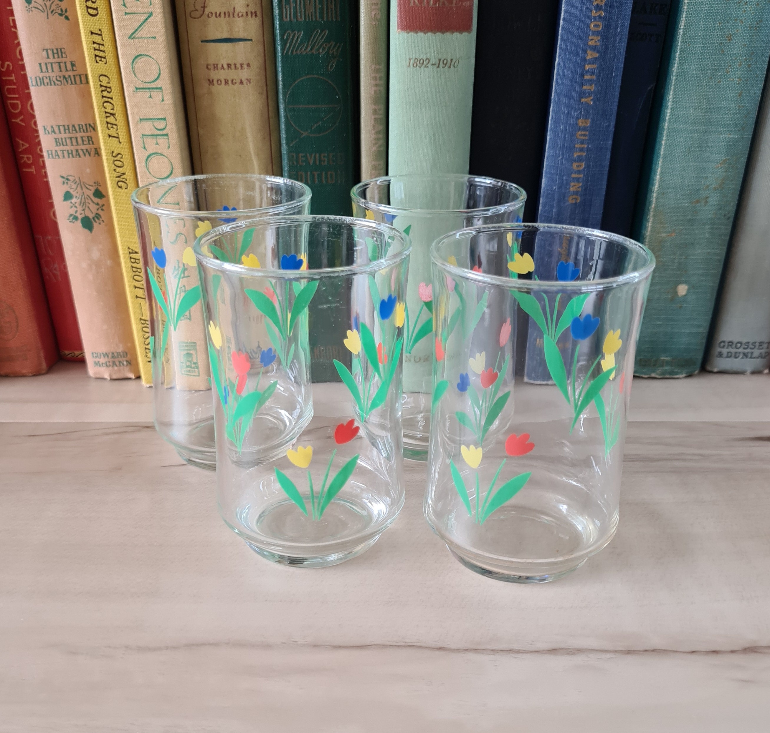 Tulip-Stem Tea Glasses, Set of Two (10 oz) – In Pursuit of Tea